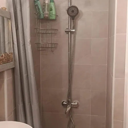 Colored Tiny House * Genoa